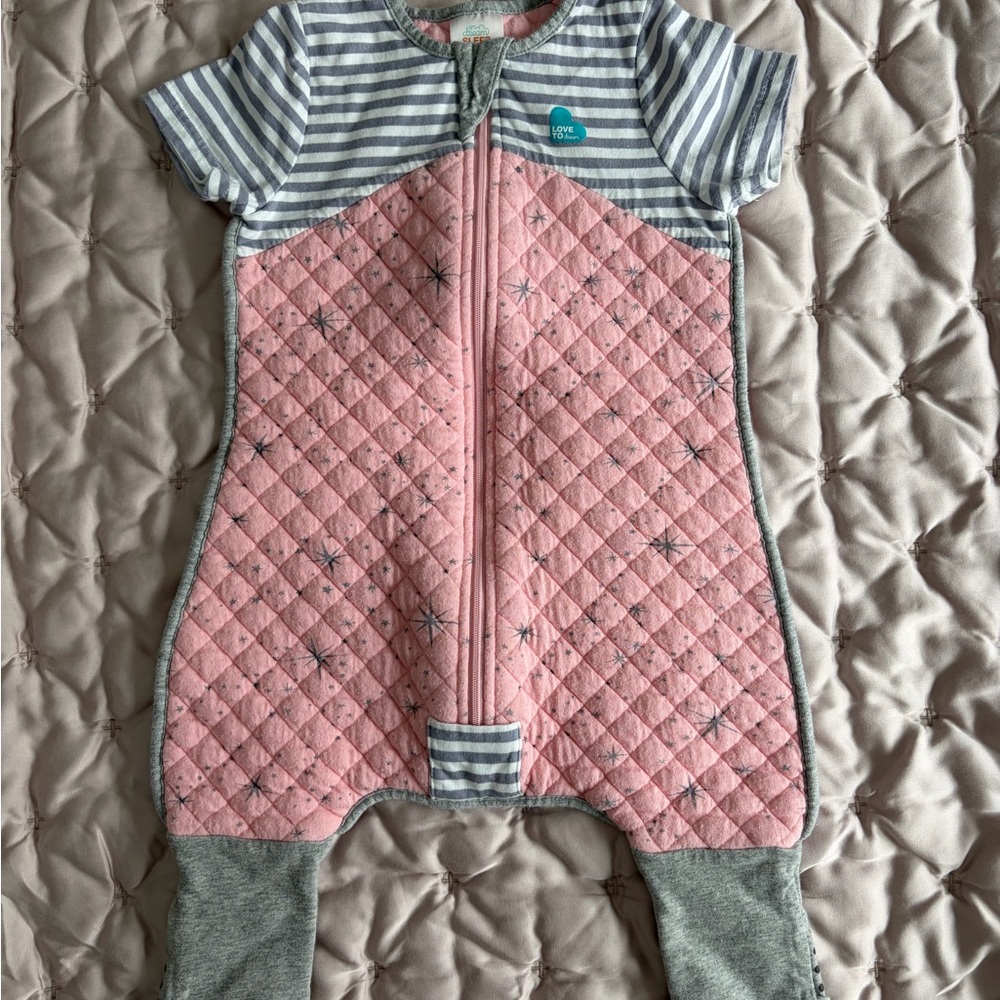 Love to Dream short sleeve sleep suit
